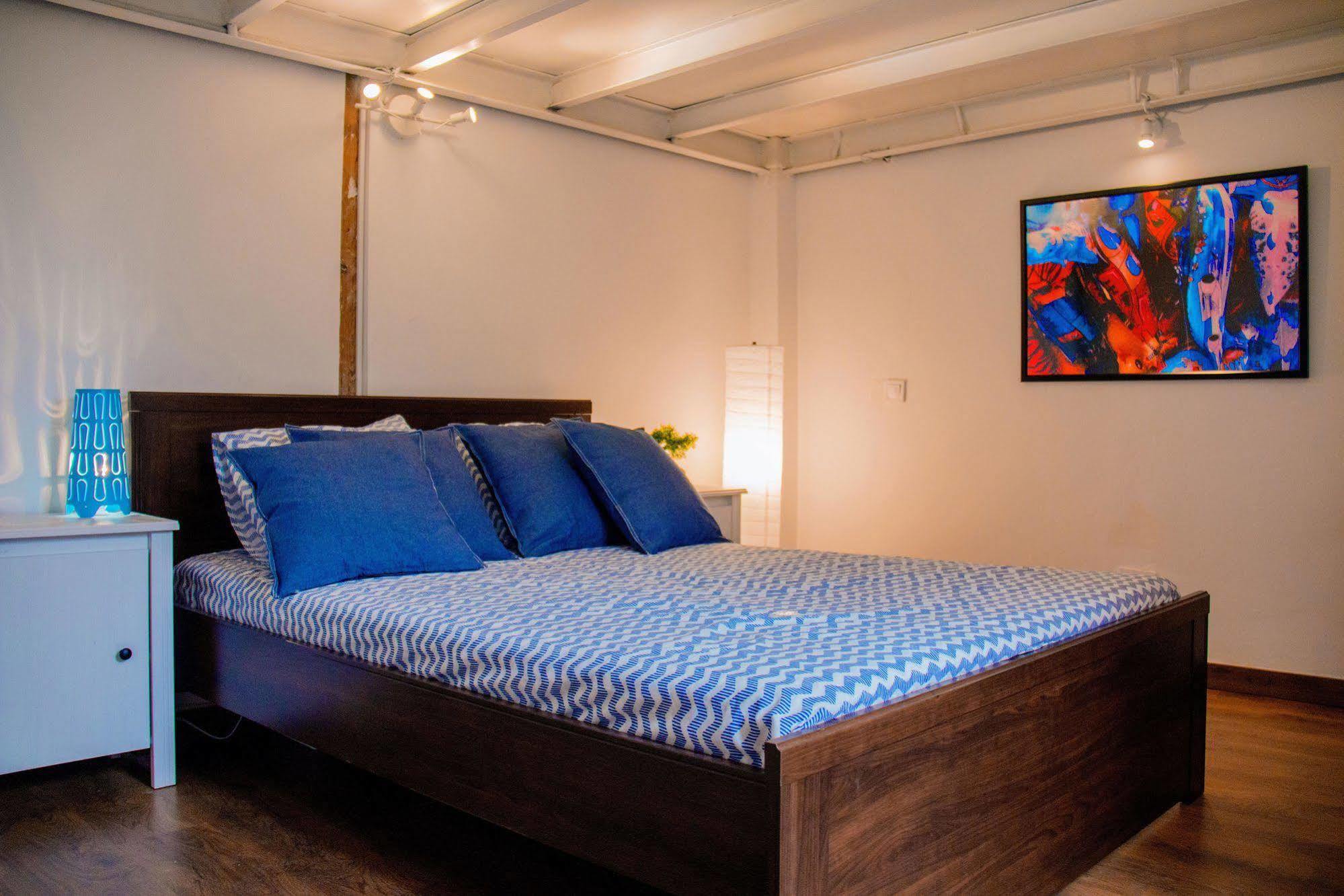 Lollipop Flats City Centre Suite Мадрид Екстер'єр фото